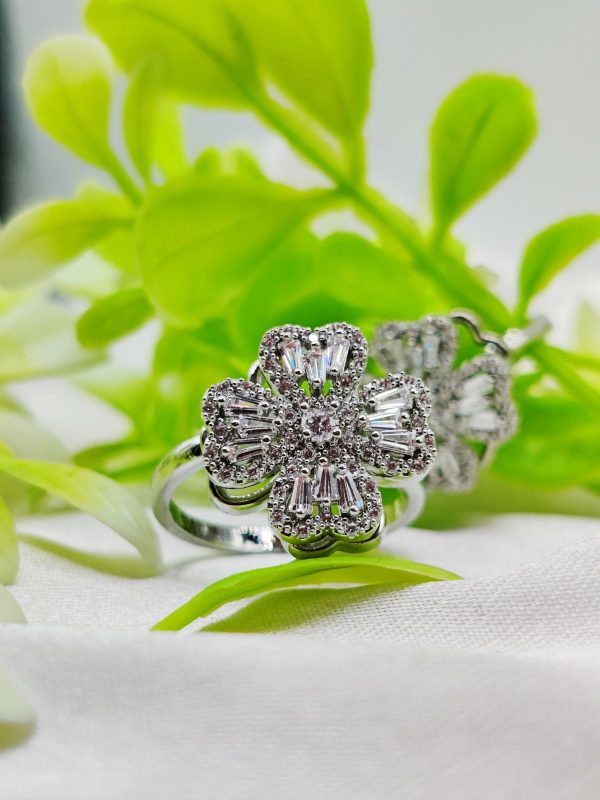 Imported Dazzling Movable Floral Blossom Adjustable Ring in Gold and Silver – Elegant Floral Design for Girls & Women