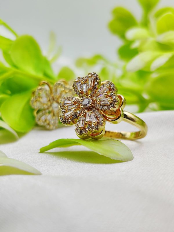 Imported Dazzling Movable Floral Blossom Adjustable Ring in Gold and Silver – Elegant Floral Design for Girls & Women