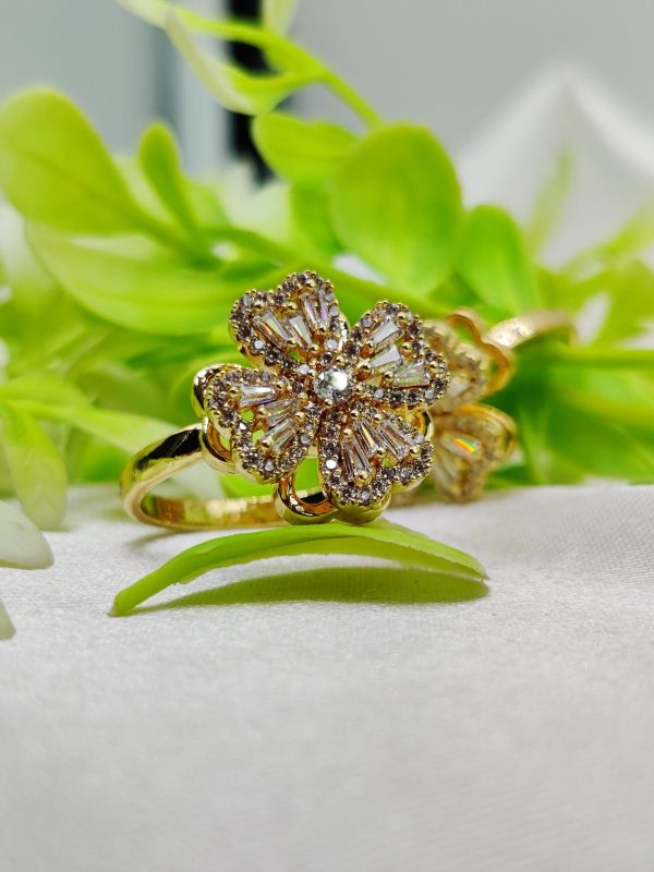 Imported Dazzling Movable Floral Blossom Adjustable Ring in Gold and Silver – Elegant Floral Design for Girls & Women