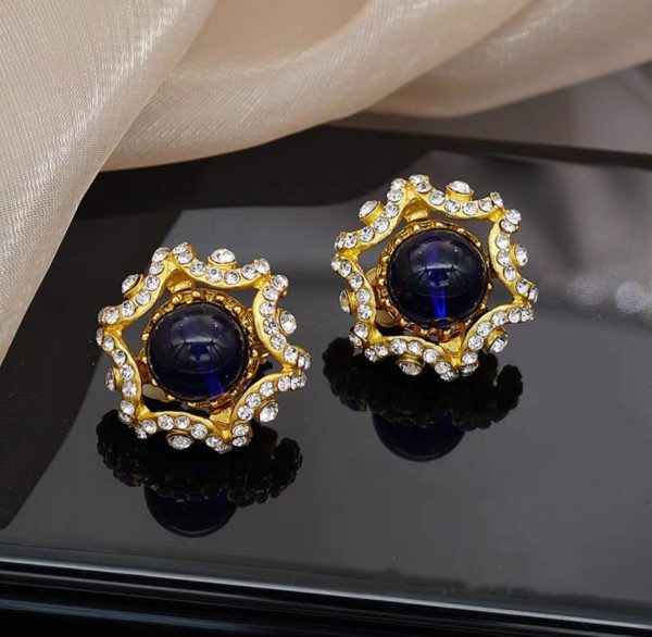 Dual-Toned Rhinestone Stud Earrings in Royal Purple and Ruby Red – Elegant Gold Base Jewelry for Girls and Women