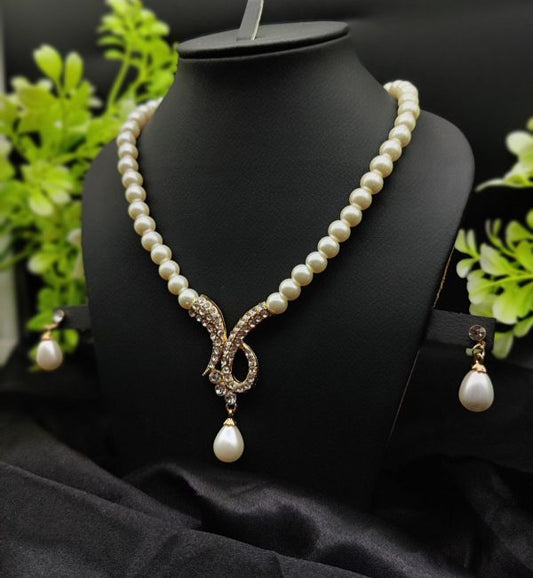 Imported Exquisite Pearl Necklace Set with Radiant Pendant and Matching Earrings for Girls & Women – Elegant Jewelry for Weddings & Parties