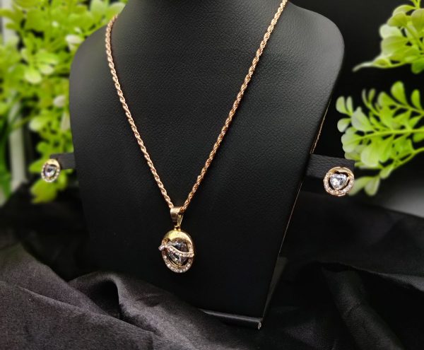 Imported Timeless Elegance Gold Pendant Necklace Set with Radiant Crystals and Matching Stud Earrings β Luxury Jewelry for Girls & Women