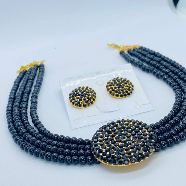 Stylish Pearls Necklace Set With Earrings β Elegant Beaded Jewelry For Girls & Women β Green, Blue, Black Variants