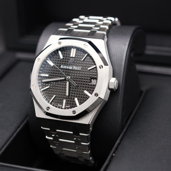 Luxury Stainless Steel Quartz Watch – Royal Oak Inspired | Premium Gift Box