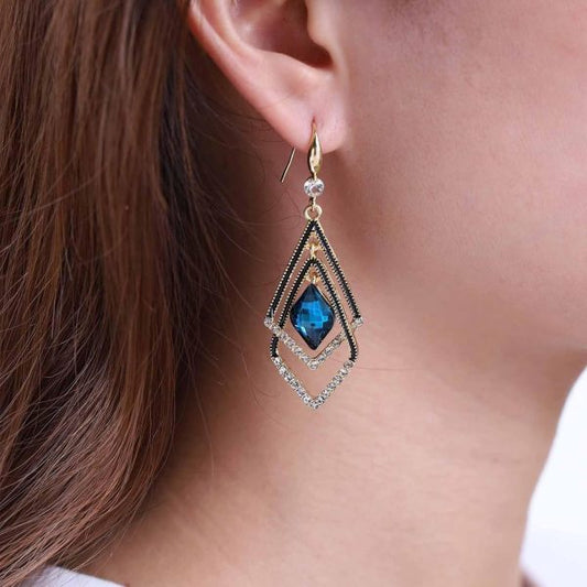 Dazzling Sapphire Geometric Drop Earrings with Blue Crystal and Gold Detailing – Elegant Statement Jewelry

