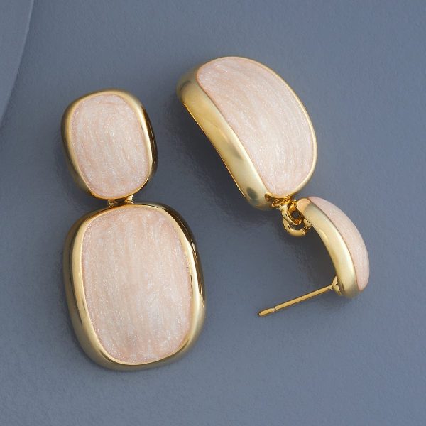 Elegant Dual-Tone Rectangular Drop Earrings – Modern Statement Jewelry for Women