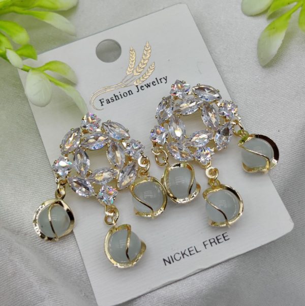 Imported Exquisite Crystal Halo Earrings with Chic Gemstone Dangles – Elegant Lightweight Nickel-Free Earrings for Women
