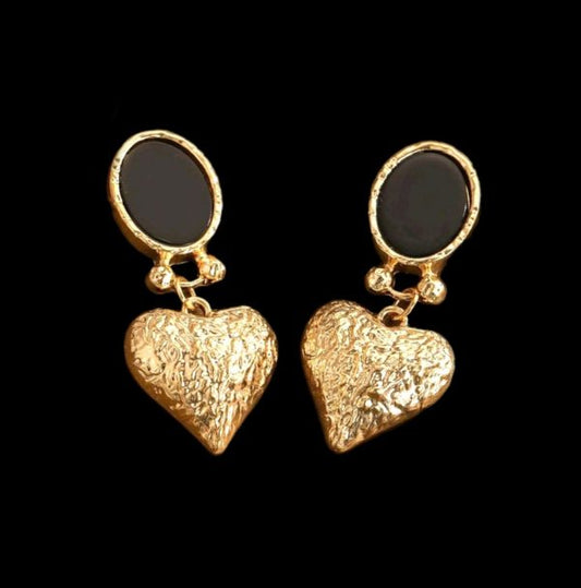 Exquisite Heart Charm Statement Earrings with Glossy Top and Golden Pendant – Korean Design