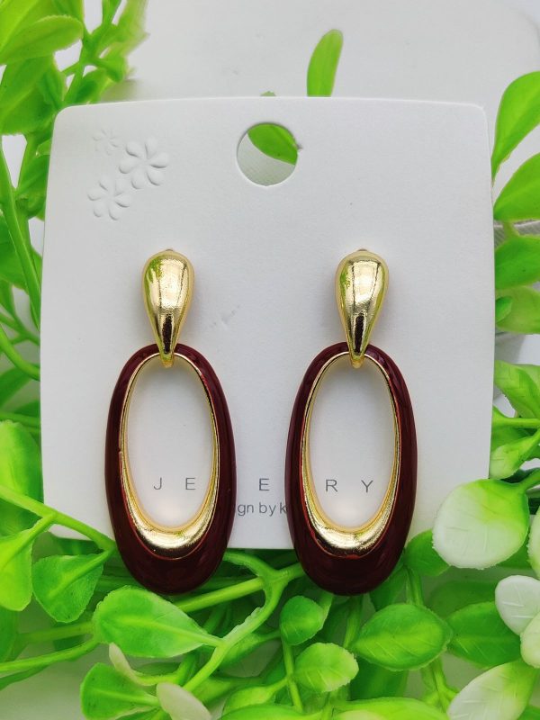Gold-Plated Oval Drop Earrings – Elegant Lightweight Fashion Jewelry for Women in Pakistan