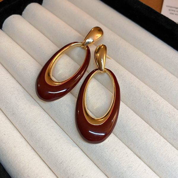Gold-Plated Oval Drop Earrings – Elegant Lightweight Fashion Jewelry for Women in Pakistan